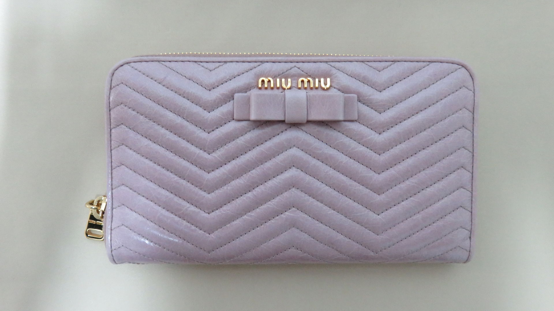 佐賀でブランド品の買取りお任せ下さい。MIU MIUの長財布高価買取致しました。