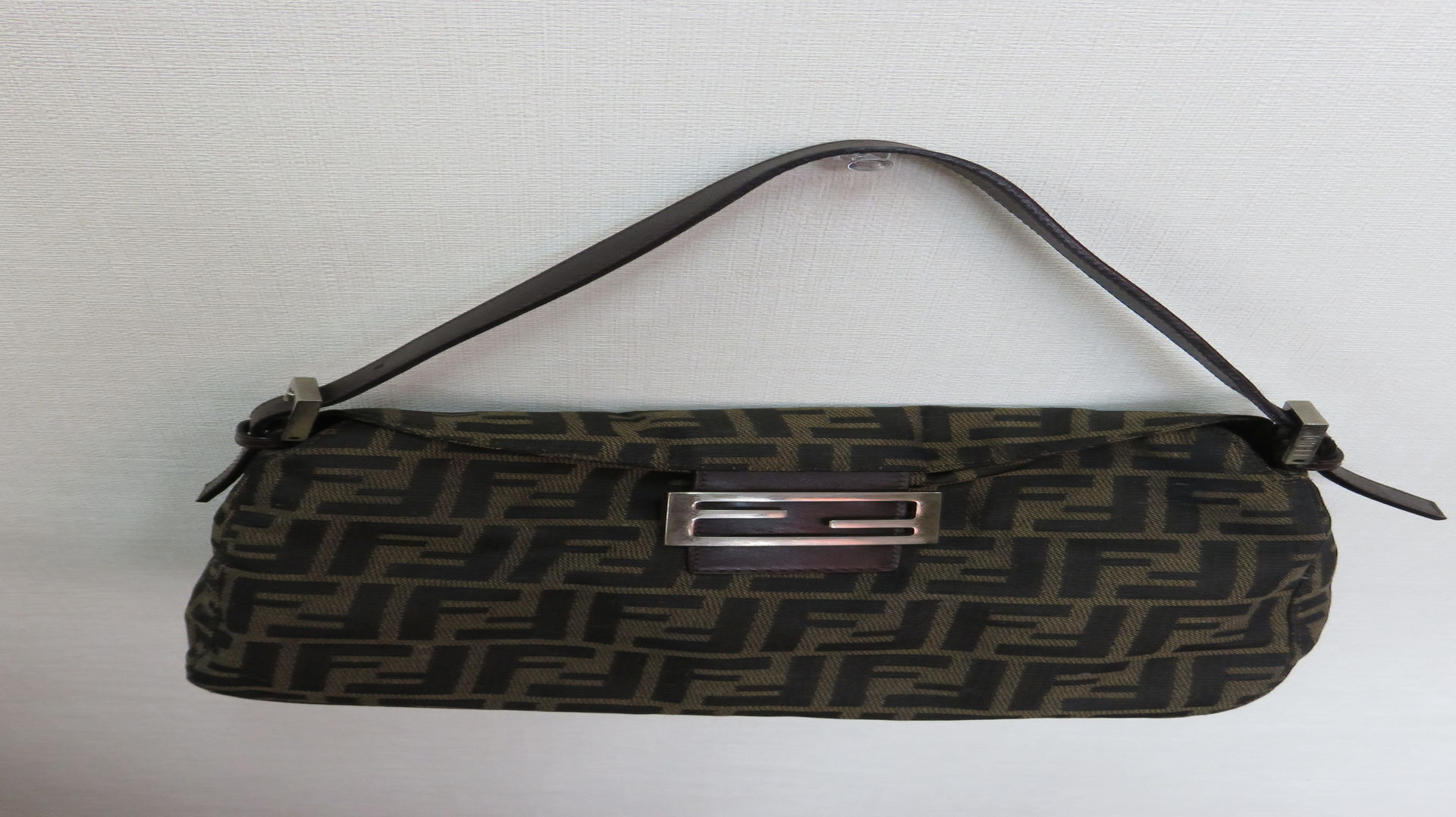 佐賀でブランドバッグの買取りに自信があります。フェンディズッカバッグ高価買取致しました。