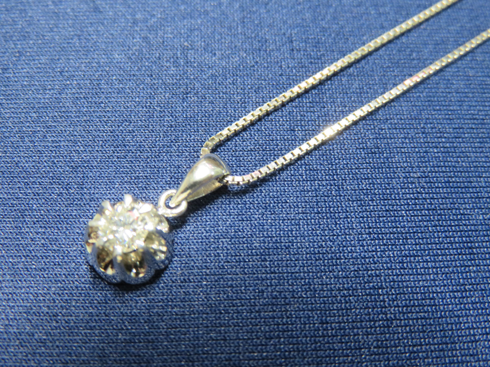 ダイヤモンド・プラチナ・金・貴金属高く売るなら、高価買取キャンペーン中のおたからや高木瀬西店へ。