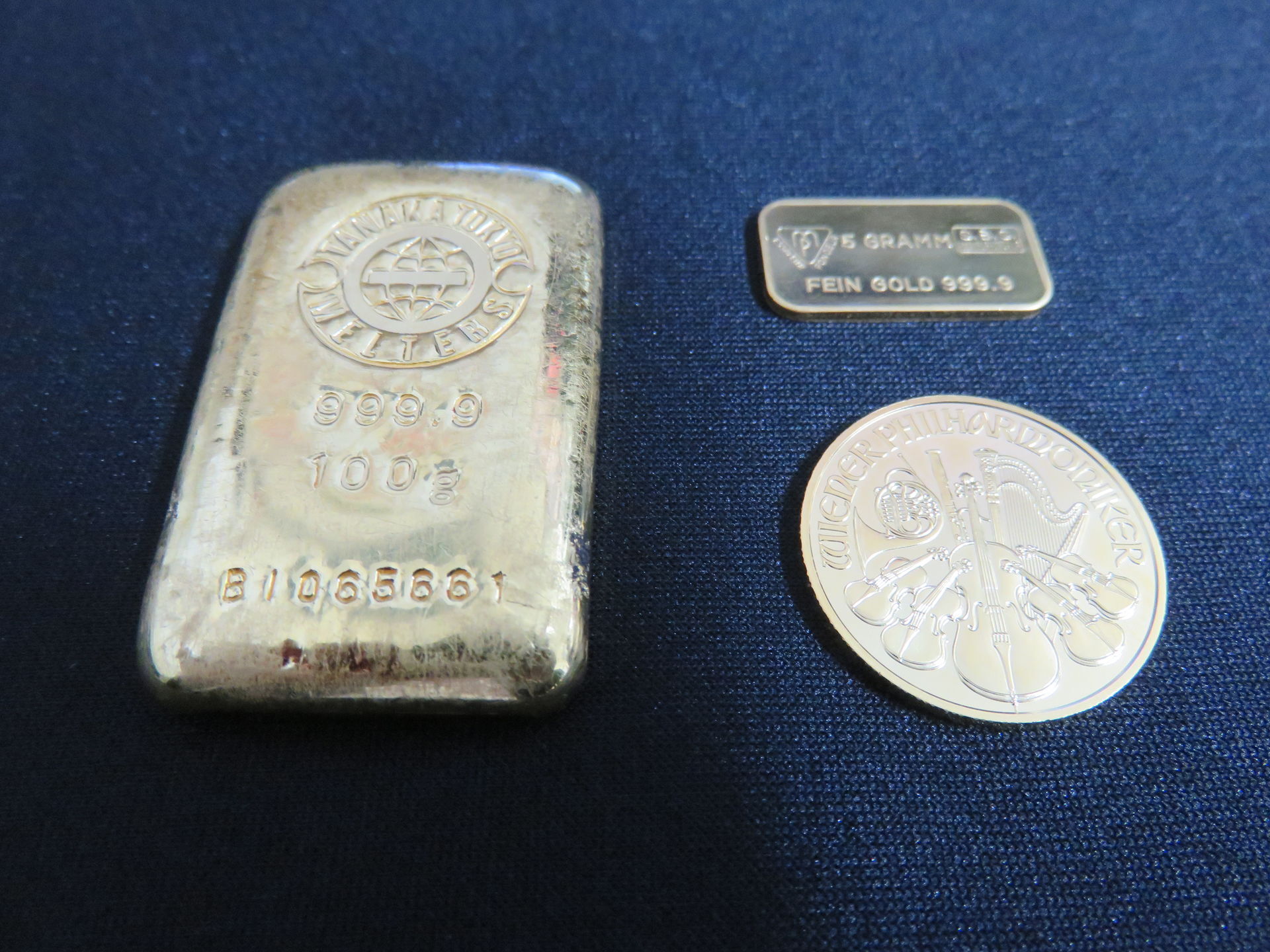 金を高く売るならおたからや高木瀬西店。