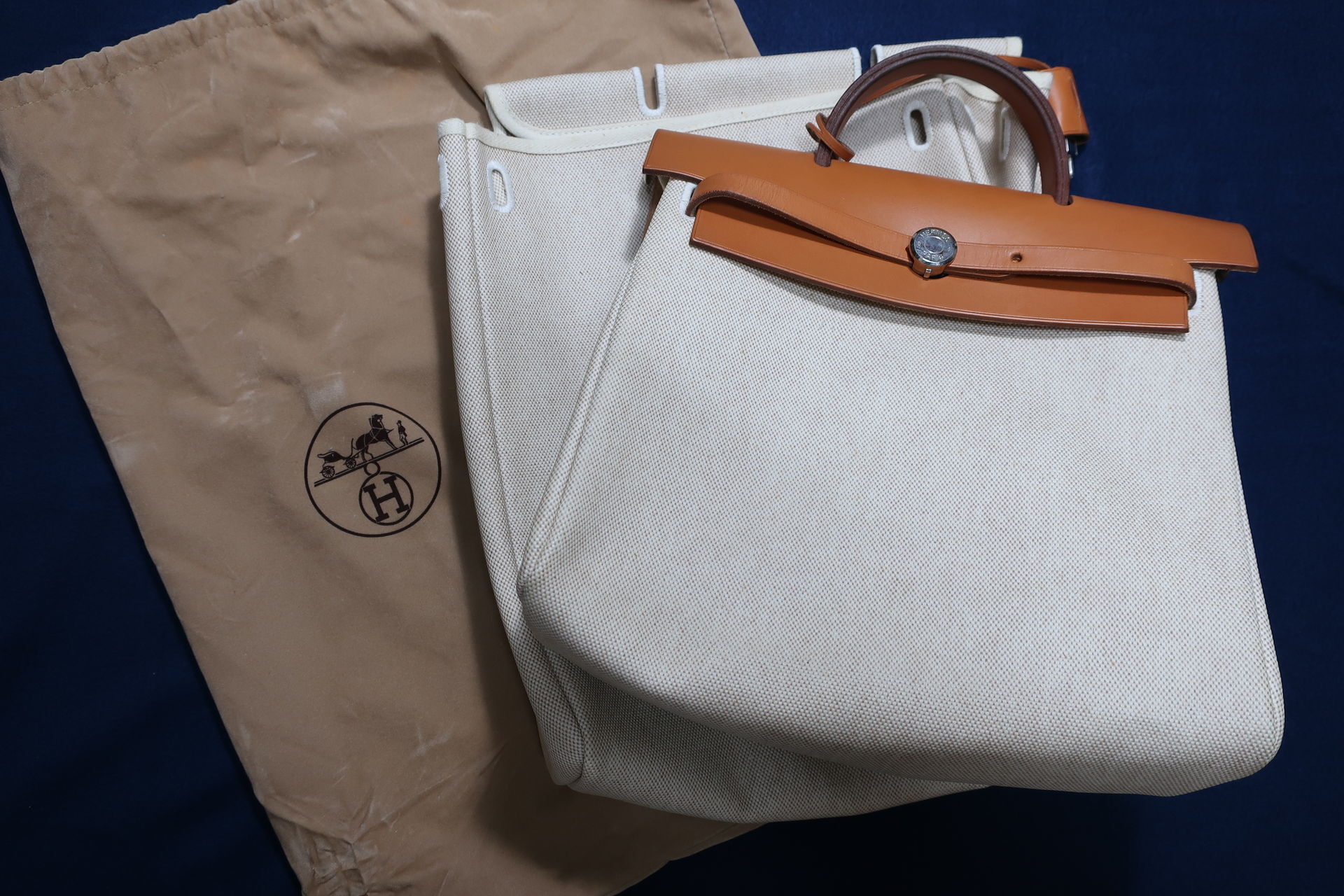 エルメス、ブランドバッグ、財布、アクセサリーおたからや高木瀬西店にお売り下さい。